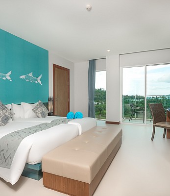 DELUXE ROOM