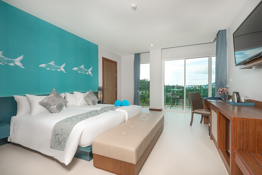 DELUXE ROOM