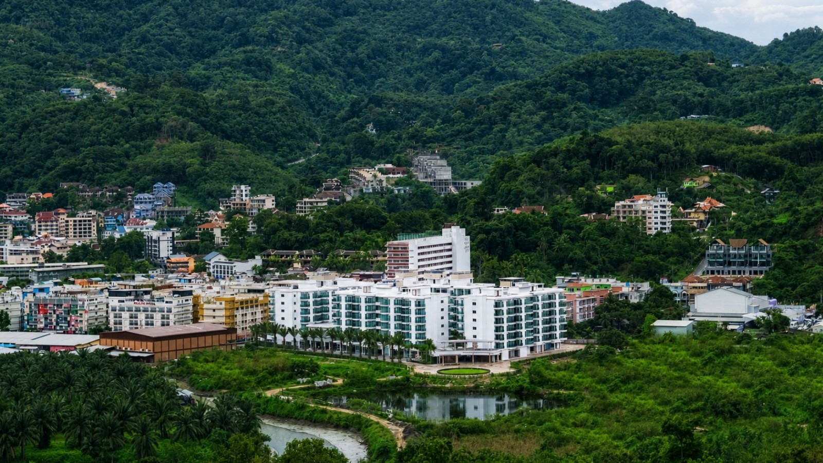Fishermen's Harbour Urban Resort