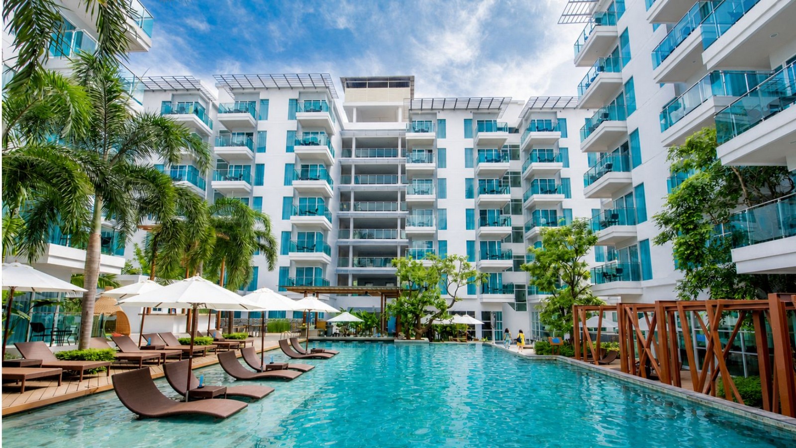 Fishermen's Harbour Urban Resort