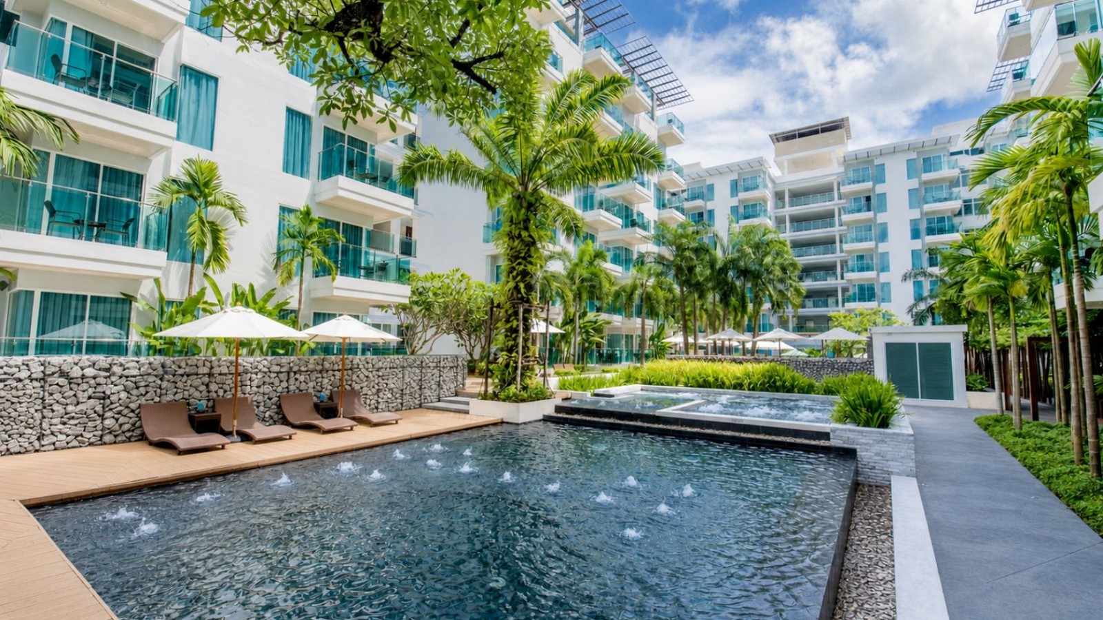 Fishermen's Harbour Urban Resort