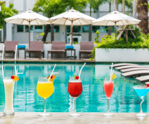 SWIM-UP POOL BAR